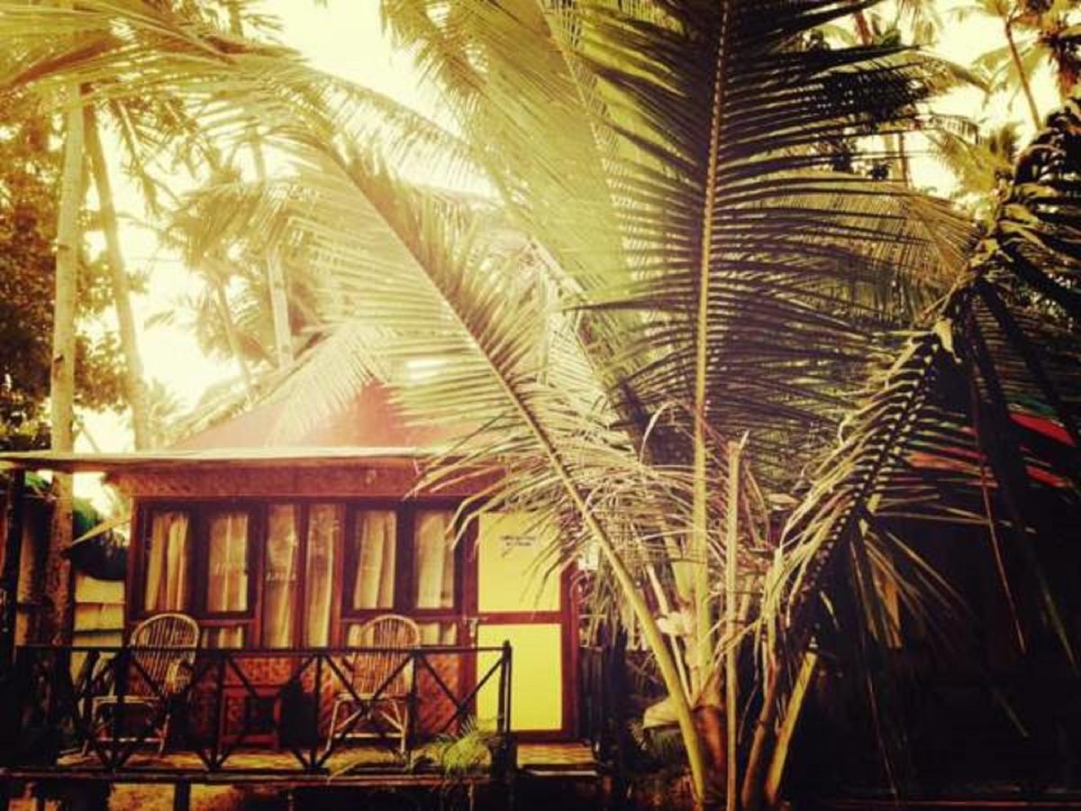Over The Moon Beach Resorts Palolem Exterior photo